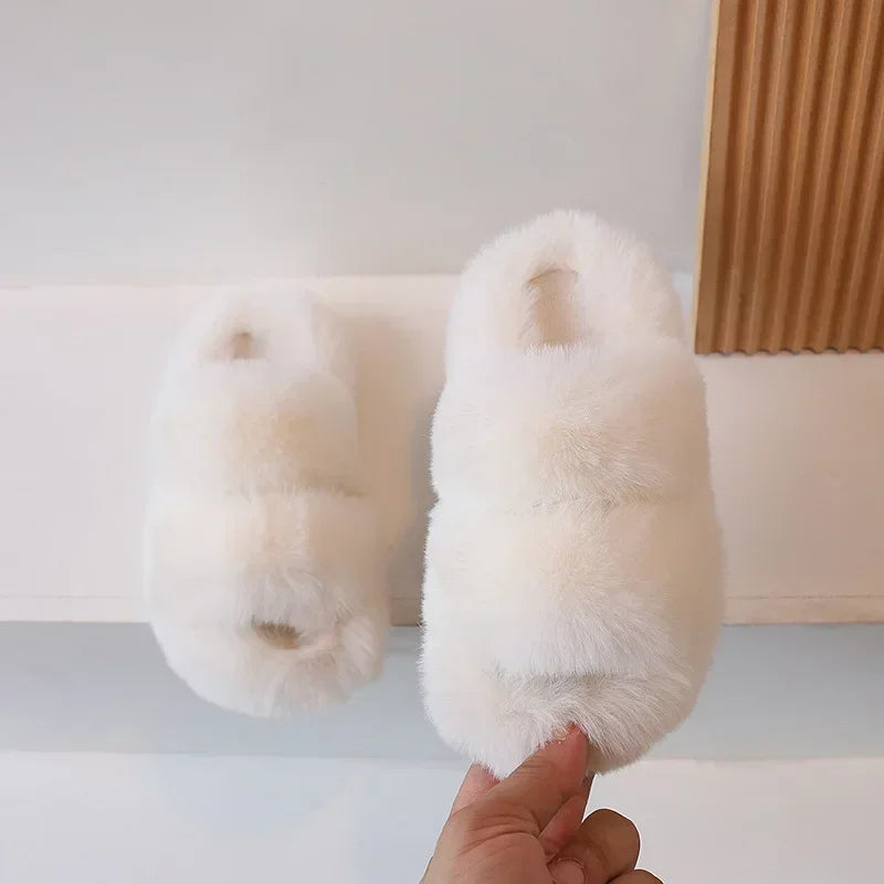 Kids Warm Shoes Solid Color Versatile Boys Girls Winter Slippers with Fur 2025 New Children Indoor Shoes Fashion Non-Slip Chic