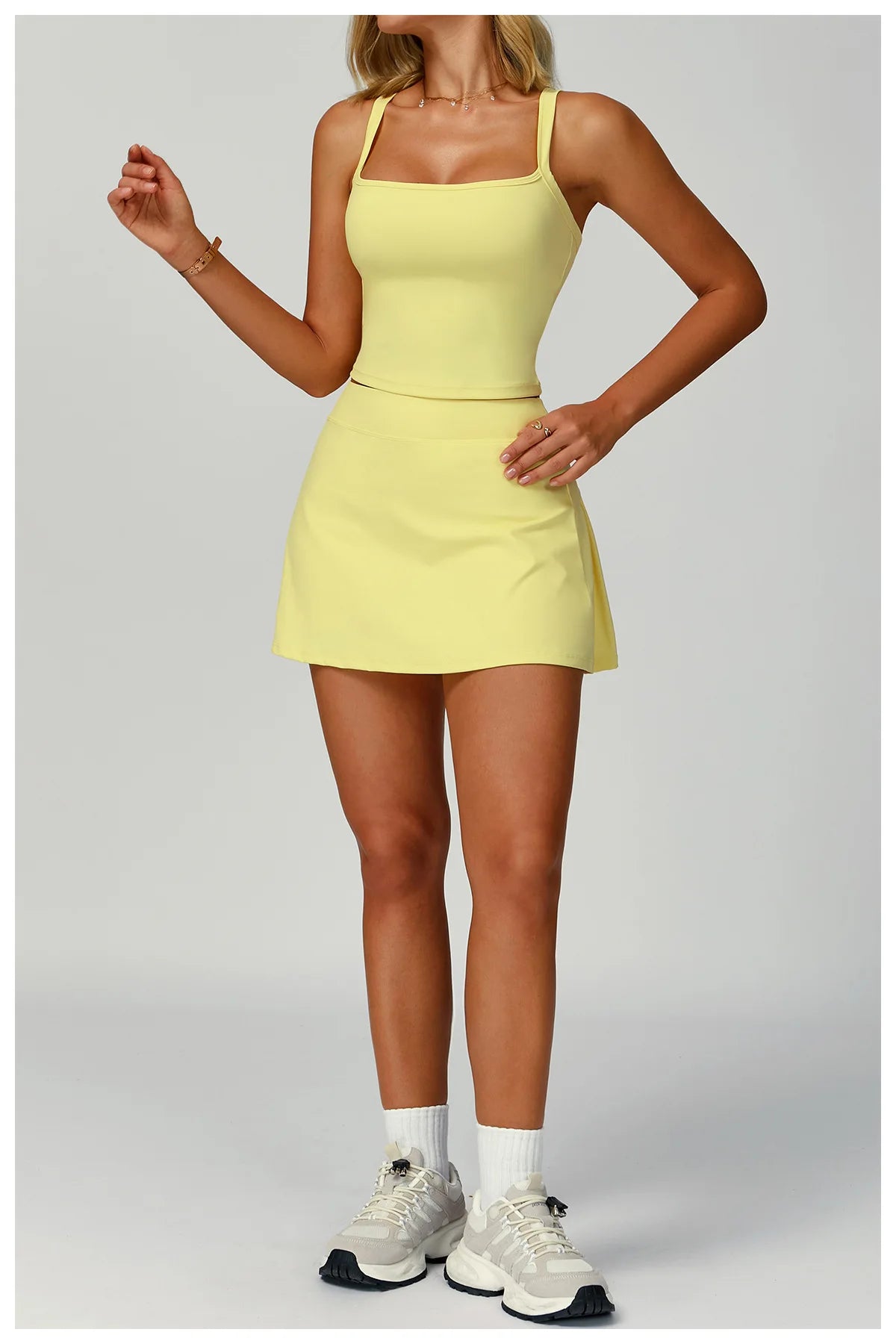 Conjunto de camiseta y falda de tenis para mujer, ropa deportiva de verano, bádminton, golf, yoga, correr al aire libre, color negro, blanco, rosa.