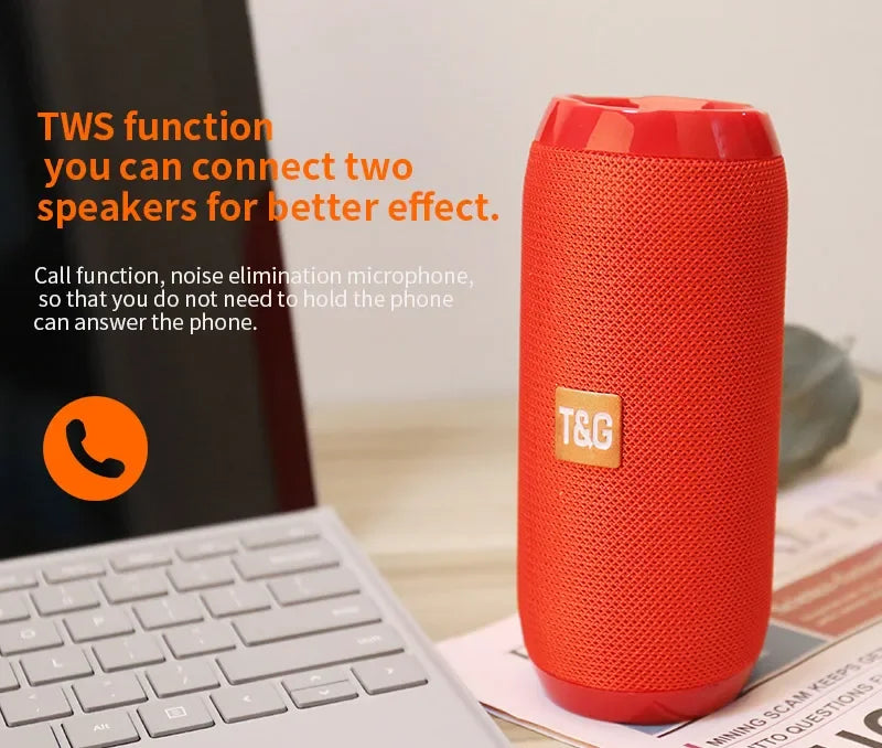 Altavoz portátil inalámbrico Bluetooth Subwoofer exterior impermeable Altavoz estéreo envolvente compatible con radio FM y tarjeta TF