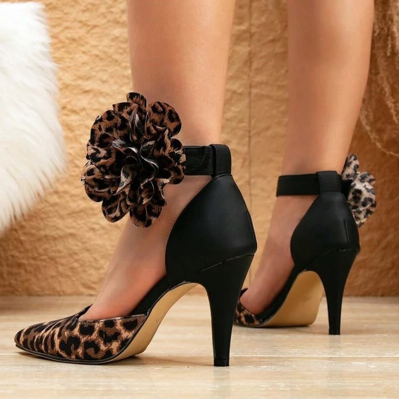 Escarpins élégants à imprimé léopard fleuri – Audacieux, chics et parfaits pour toutes les occasions