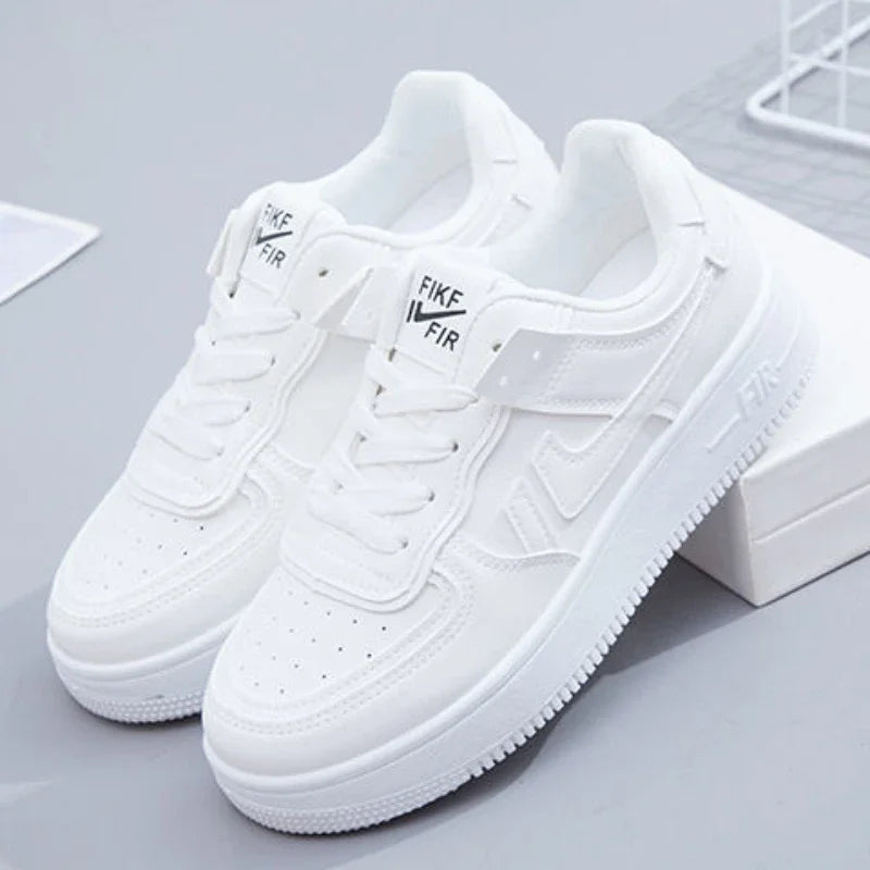 Zapatillas deportivas de primavera/otoño, suaves, nuevas, informales, cómodas, con puntera redonda, suela gruesa, transpirables, letras aleatorias en la parte superior
