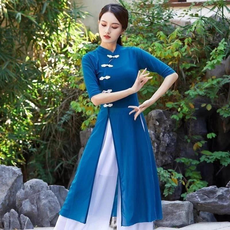 Women’s Vietnamese Ao Dai