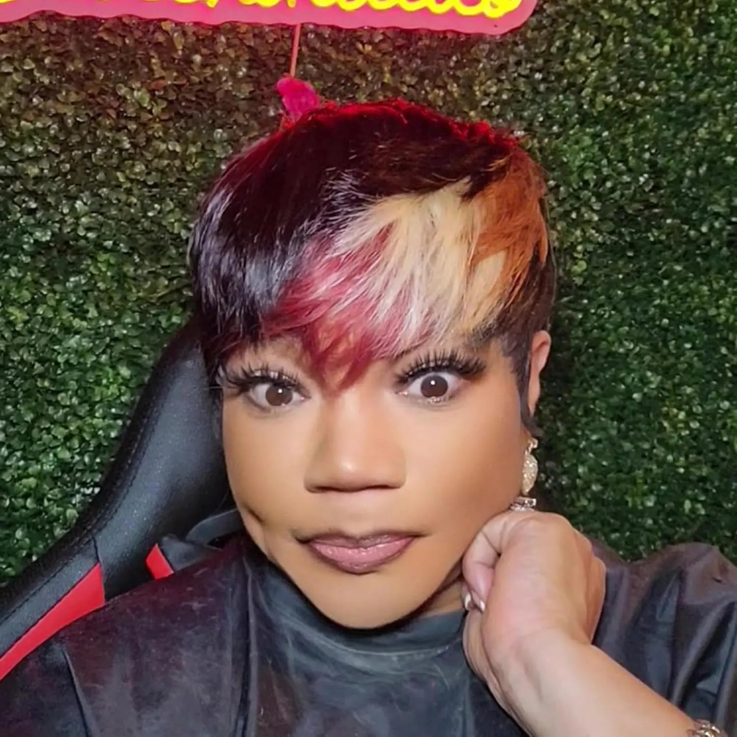 Short Pixie Cut Human Hair Wigs Natural Look Short Layered Bangs 1B Red Blonde Colorful Machine Made Wigs for Women