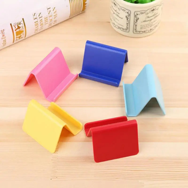 Lazy Bracket Mobile Phone Holder Table Desktop Stand Plastic Desk Mount Candy Color Mini Portable Holder Bracket for phone