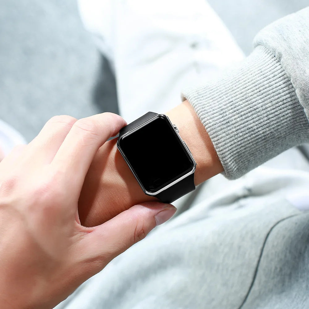 Reloj digital simple para hombres y mujeres, reloj electrónico LED deportivo de moda, correa de silicona negra, reloj casual para hombre, Reloj Hombre
