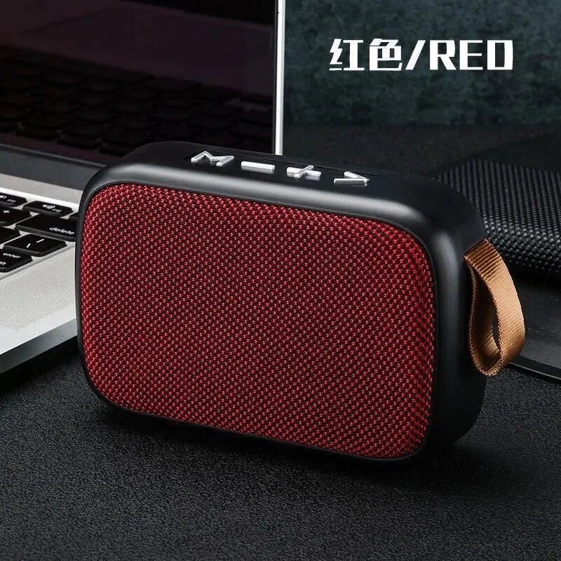 Nuevo altavoz inalámbrico portátil para exteriores con subwoofer, mini altavoz para el hogar de tela y tarjeta.