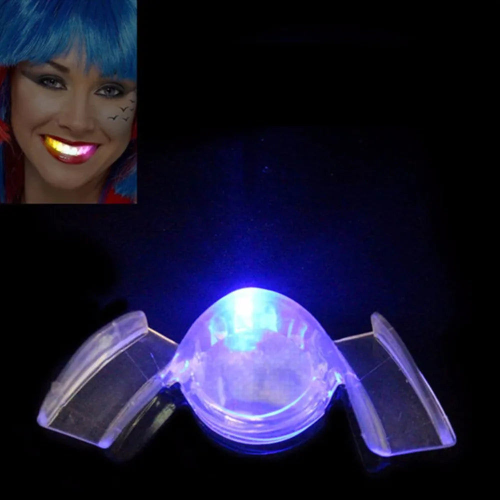Dientes que brillan LED divertidos para niños, juguetes luminosos, piezas de aparato dental que brillan en la oscuridad, suministros para fiestas luminosas
