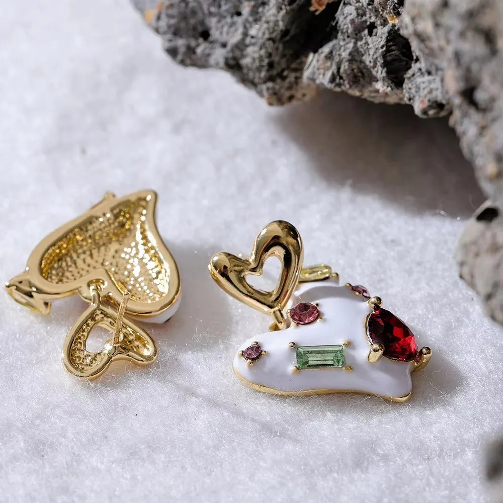 Nuevos exquisitos pendientes de circonita de colores en forma de corazón para mujer, pendientes de esmalte blanco a la moda con temperamento amoroso, joyería de boda