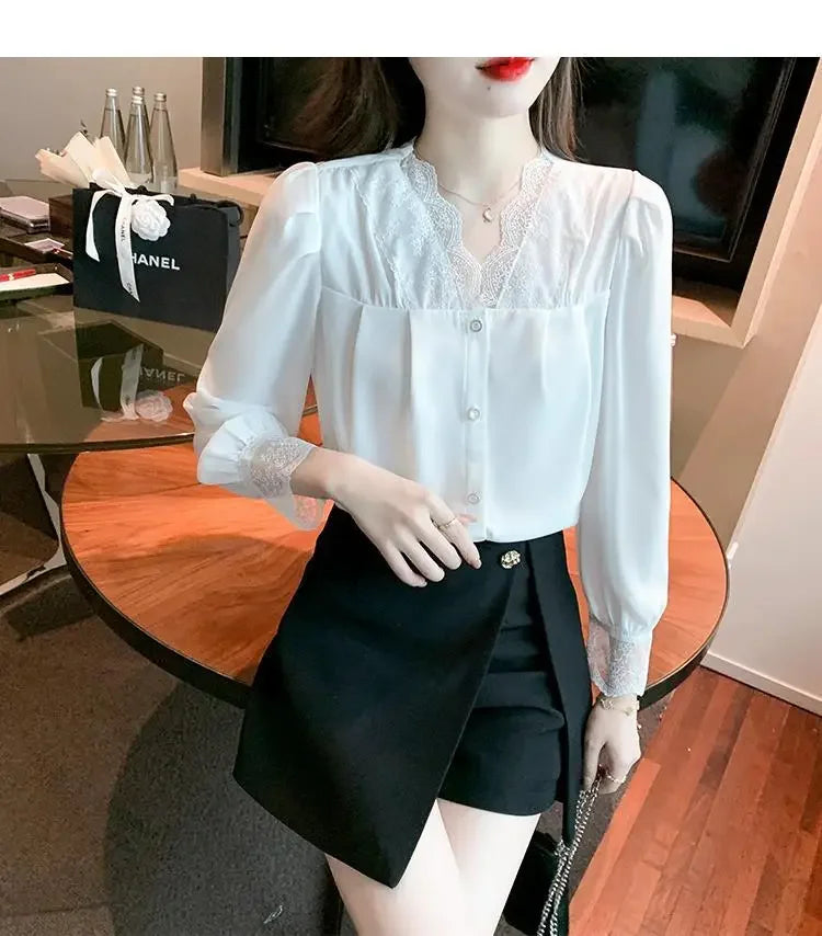 Ropa de Mujer Blusa Blanca de Gasa Primavera Nueva con Cuello en V Detalle de Encaje Diseño Único de Alta Gama Top Femenino para Superponer