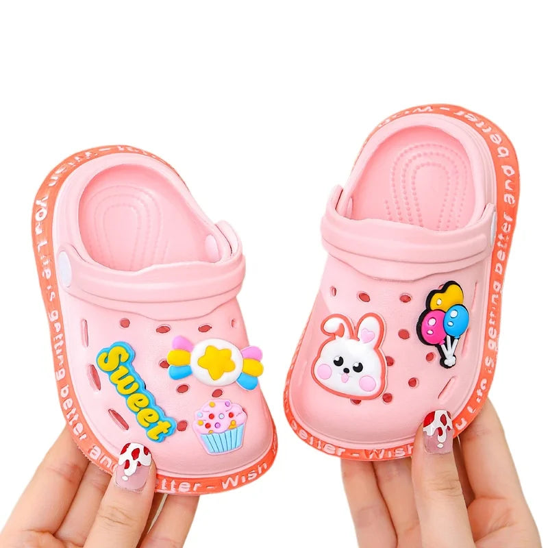 Zapatillas de jardín de verano para niños y niñas, sandalias de playa, ligeras, transpirables, bonitos dibujos animados, pantuflas para bebé