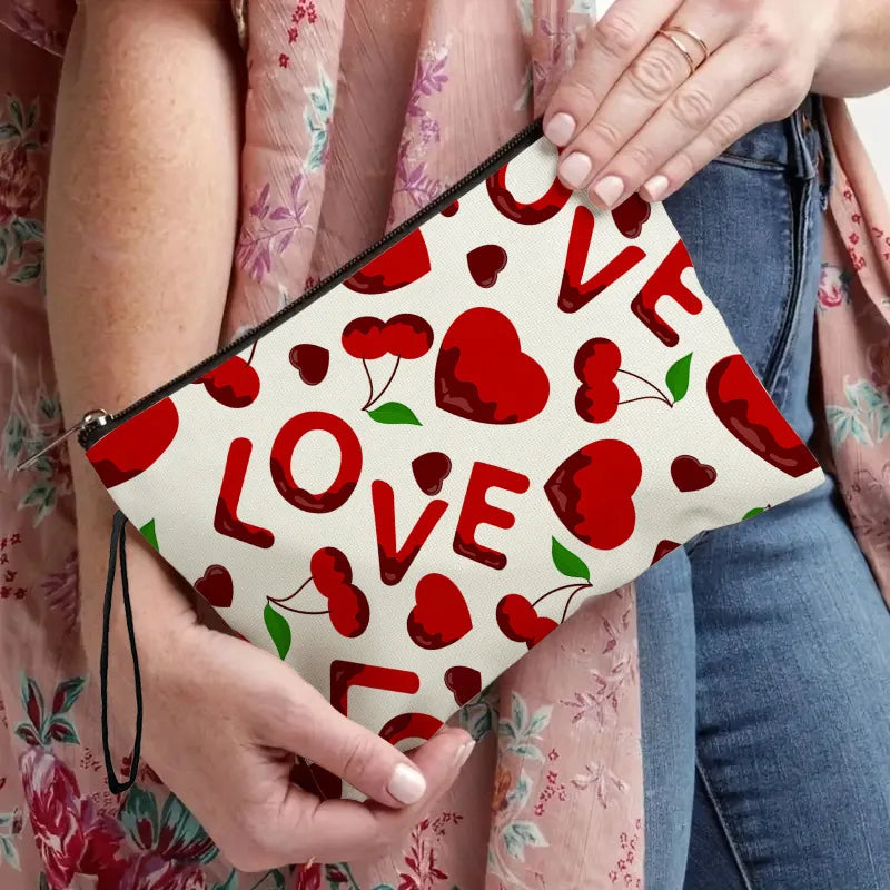 Neceser con estampado de corazones