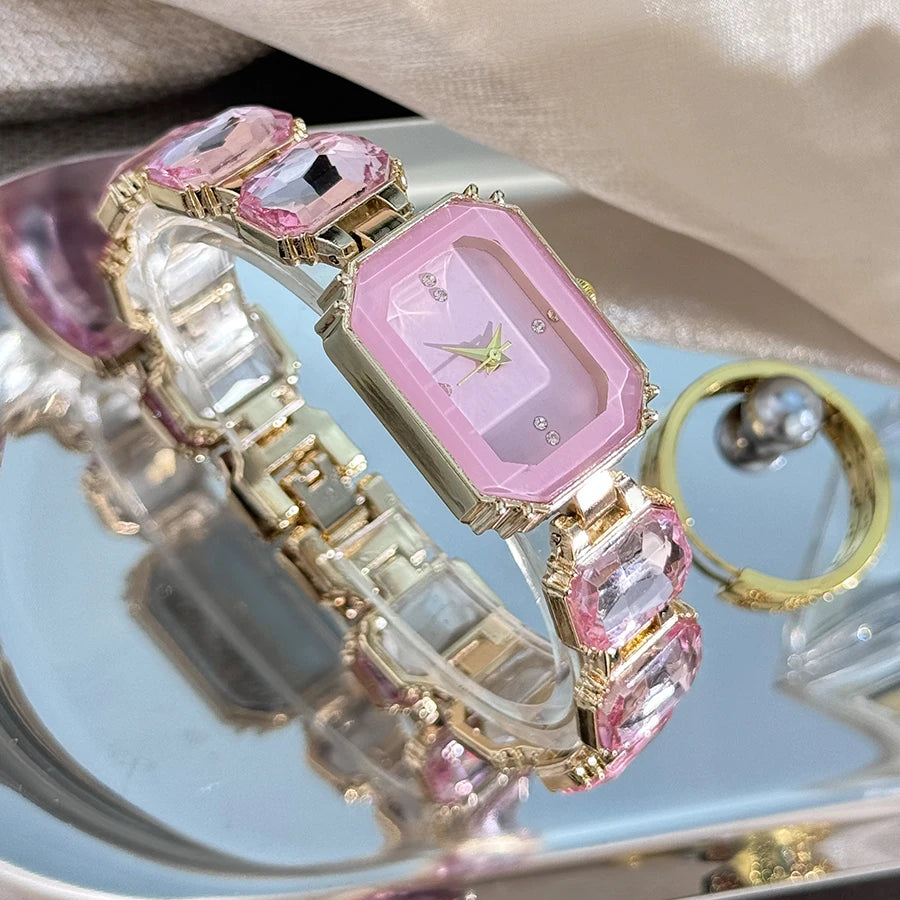reloj de señora estilo europeo y americano de moda con esfera de diamantes de imitación, caja rectangular de color con cadena de diamantes de imitación, sección grande de mujer
