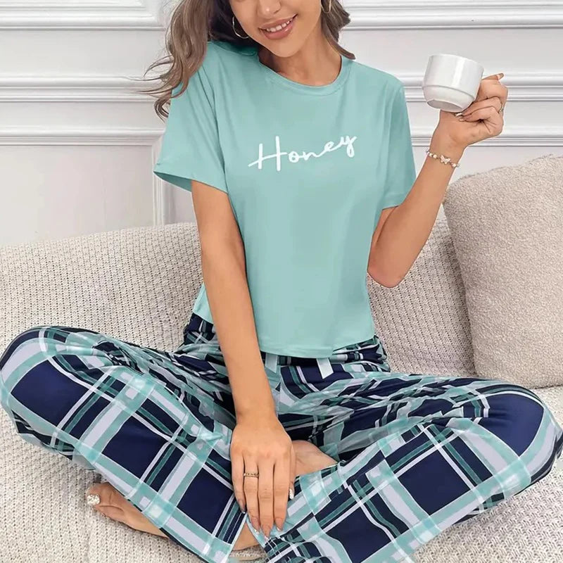Conjunto de Pijama para Mujer, Suave y Cómodo, Camiseta con Estampado de Letras y Pantalones Largos a Cuadros, Ropa de Dormir de 2 Piezas, Ropa de Casa, Loungewear