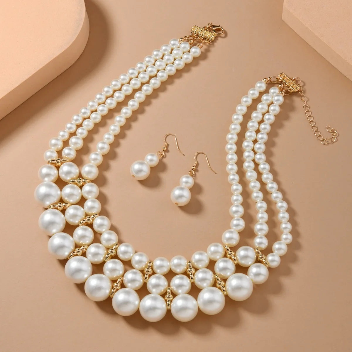 Conjunto de joyas de novia para boda, de nueva moda, collar y pendientes de perlas de imitación hechos a mano de varias capas, accesorios de fiesta para mujer