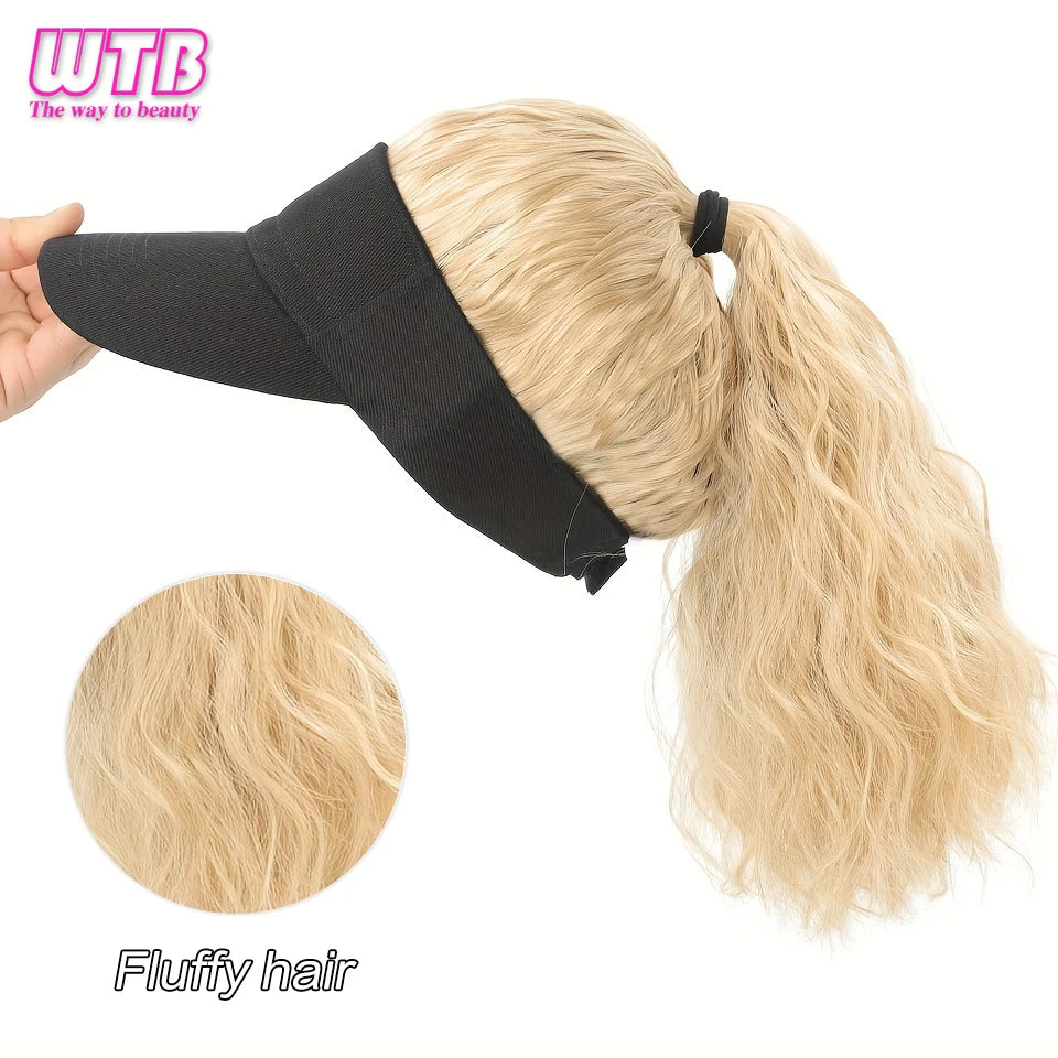 Peluca con gorra y coleta rizada