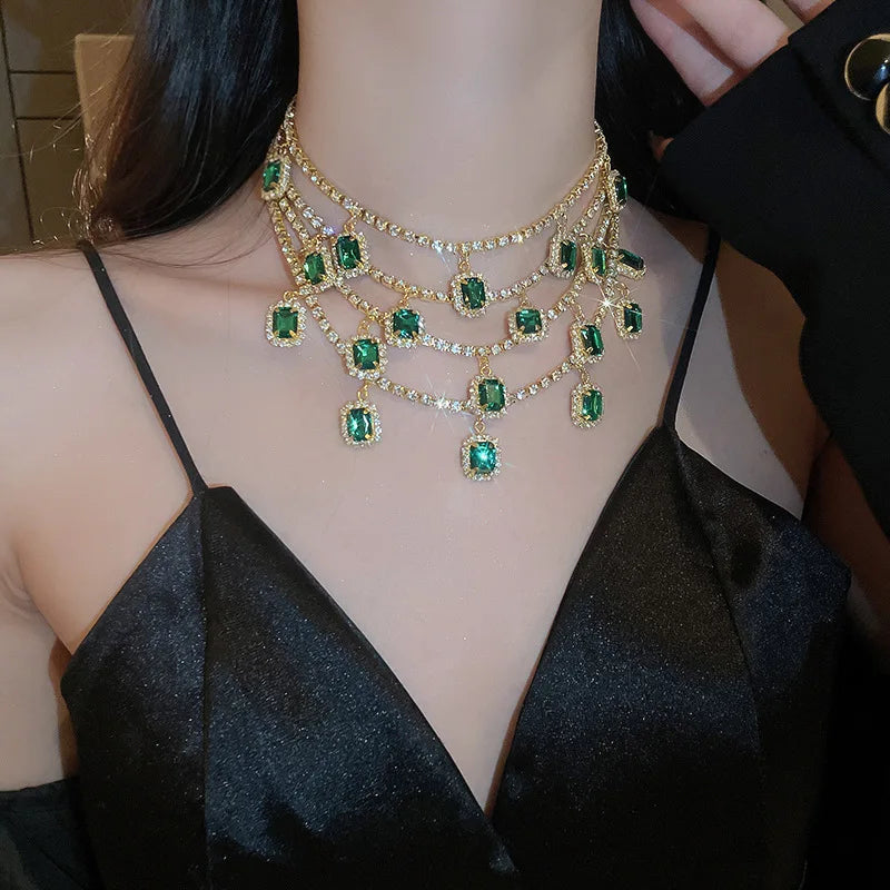 Luksuriøse krystallsmykkesett til kvinner Brudekjole Blå stein Zirkonia Smaragdgrønn Halskjede Øredobber Bryllupsfest Gave