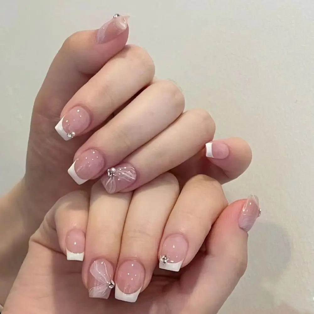 Uñas francesas azules