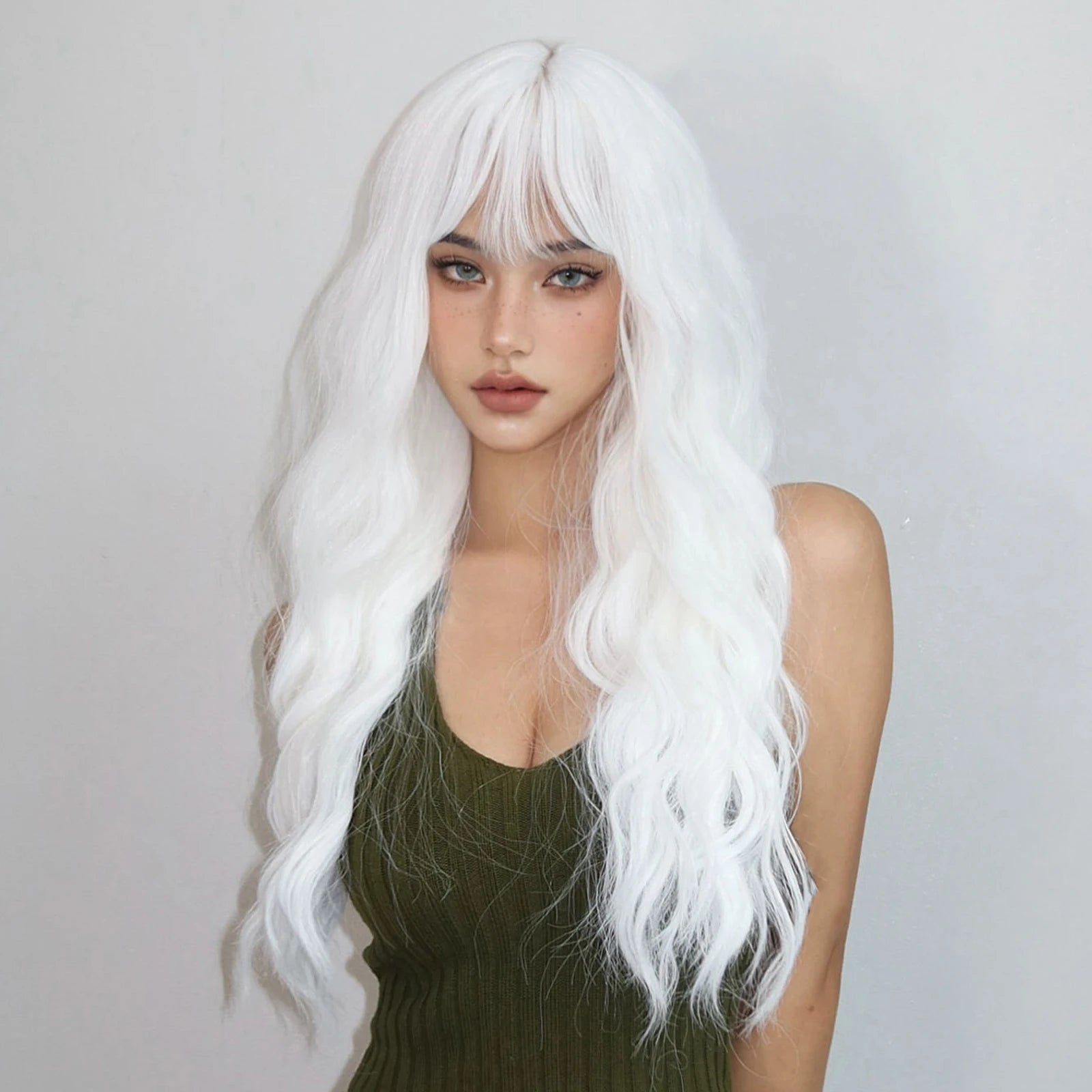 Perruques synthétiques longues et bouclées blanc platine avec frange pour femmes, perruque ondulée Afro Cosplay Lolita, cheveux naturels résistants à la chaleur, pour usage quotidien