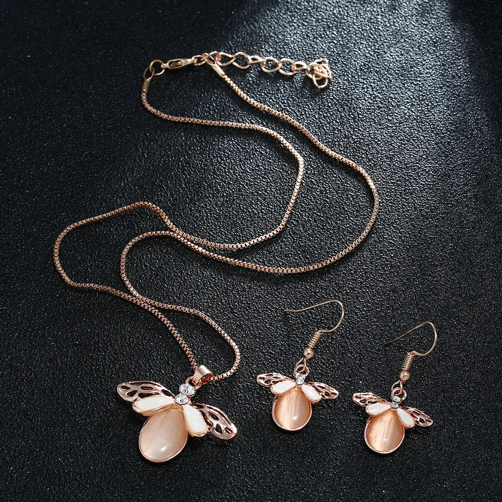 Juego de joyas de 3 piezas/set para mujer, elegante collar con colgante de diamantes de imitación en forma de gota de agua y pendientes de gancho