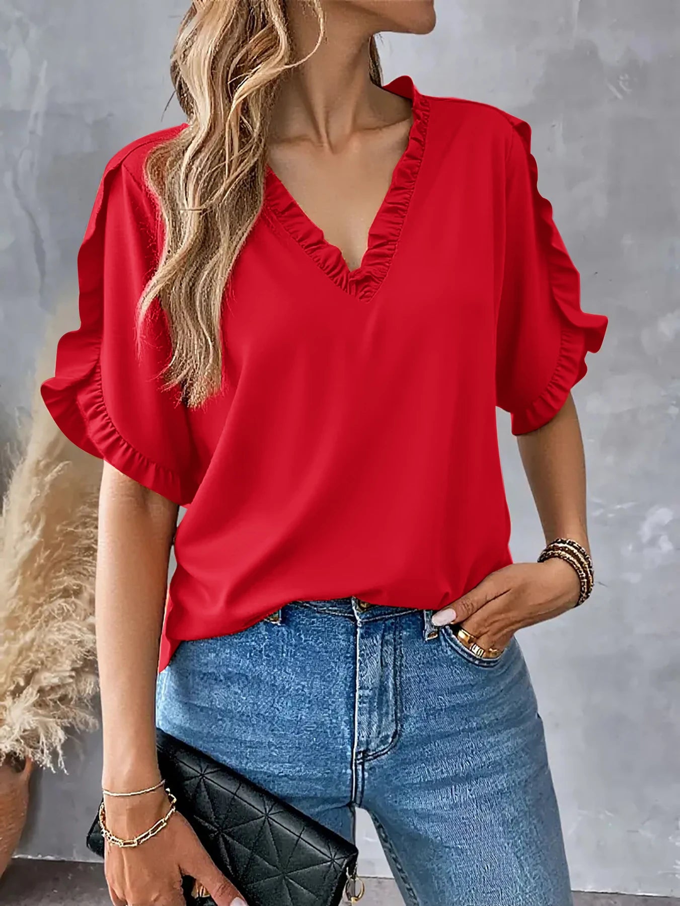 Blusas de verano para mujer 2025 elegantes informales con manga corta de pétalo cuello en V camisetas túnica de moda blusas lindas