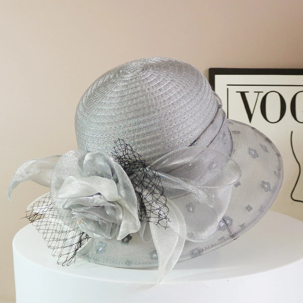 Sombrero de moda para mujer, elegante, de organza, con flor, ala ancha, para el sol, estilo retro, accesorio para fiesta o banquete, plegable para la playa