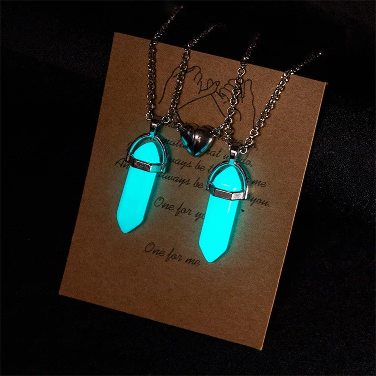 Juego de 2 unidades de collares magnéticos con colgante de corazón y columna hexagonal luminosa, de piedra natural, con colgante geométrico, para parejas, regalos de joyería