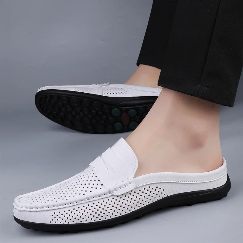 Zapatos de hombre cuatro estaciones nuevos zapatos de cuero de moda ahuecados suela blanda transpirables antideslizantes ligeros de talla grande informales