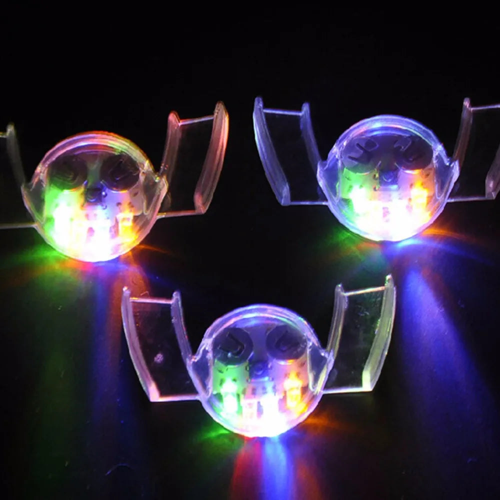 Dientes que brillan LED divertidos para niños, juguetes luminosos, piezas de aparato dental que brillan en la oscuridad, suministros para fiestas luminosas