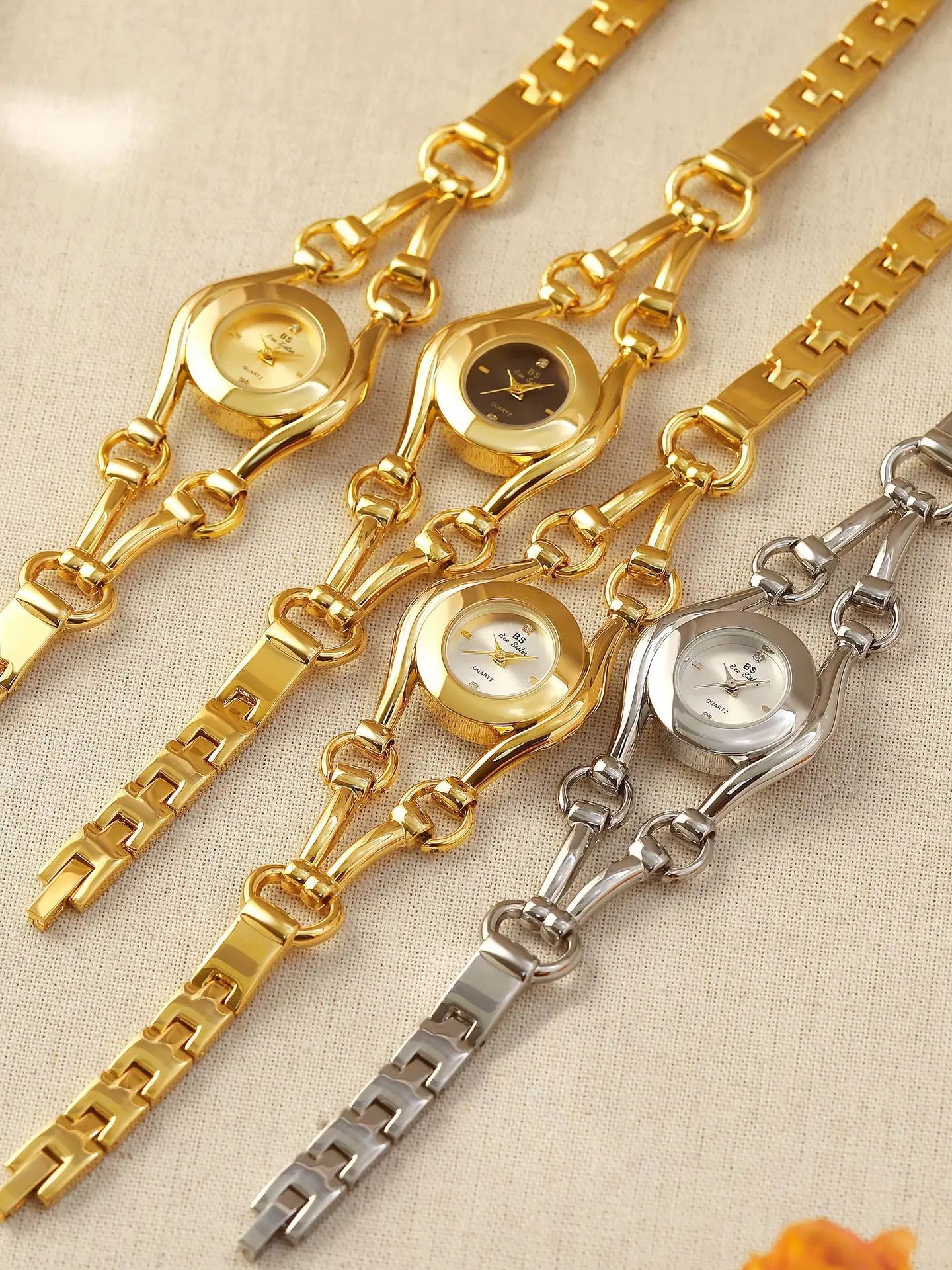 Relojes de lujo de moda para mujer Nuevos relojes de pulsera vintage dorados de lujo para mujer Reloj de cuarzo de vestir para mujer Relogio Feminino