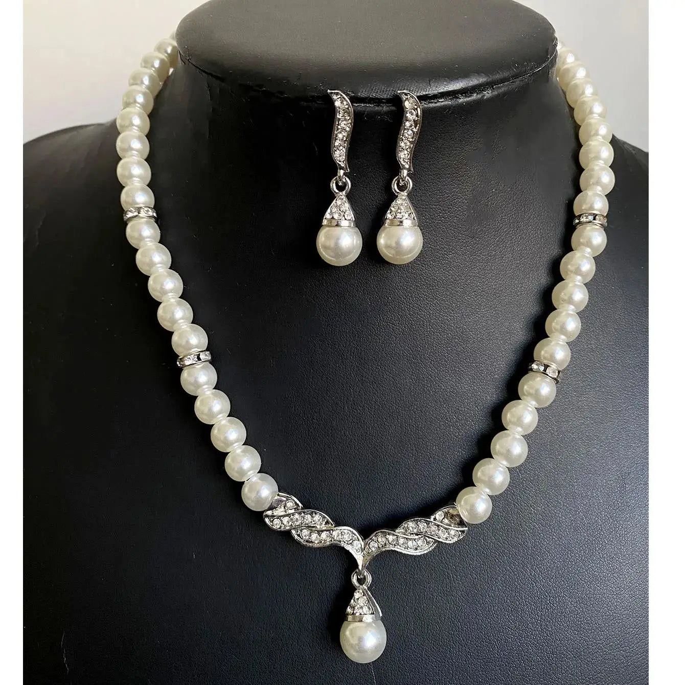 Juego de joyas de novia de perlas y cristales – Elegante, atemporal y con gracia chic