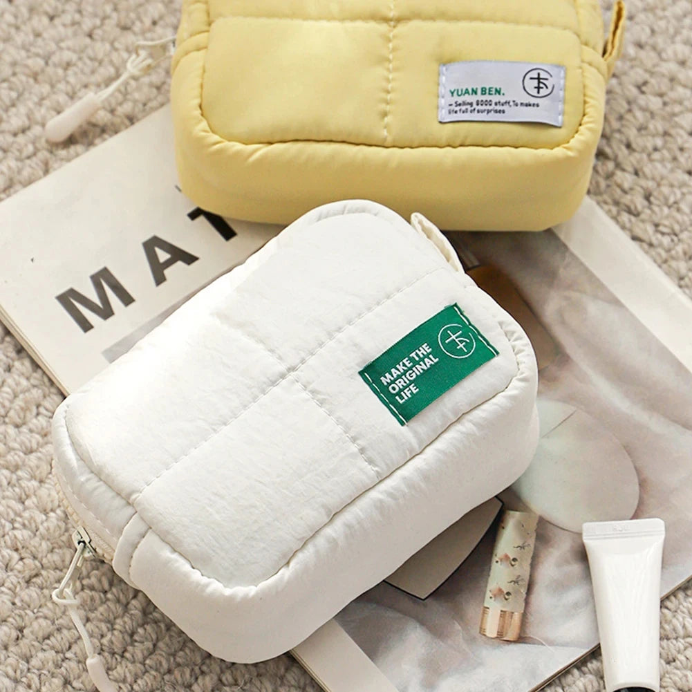 Bolso de maquillaje acolchado para mujer, neceser de maquillaje, bolso estético para cosméticos, neceser de cosméticos impermeable acolchado, bolso de viaje para exteriores