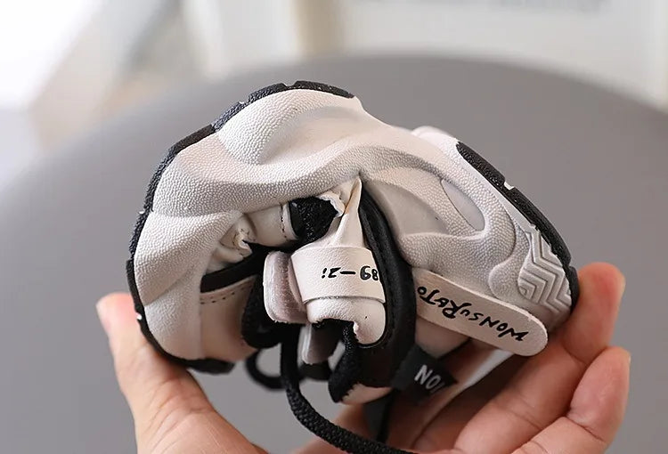 Kids' Athletic Shoes Children's Sneakers Active Footwear for Kids Comfortable Sports Shoes Stylish Boy's Trainers