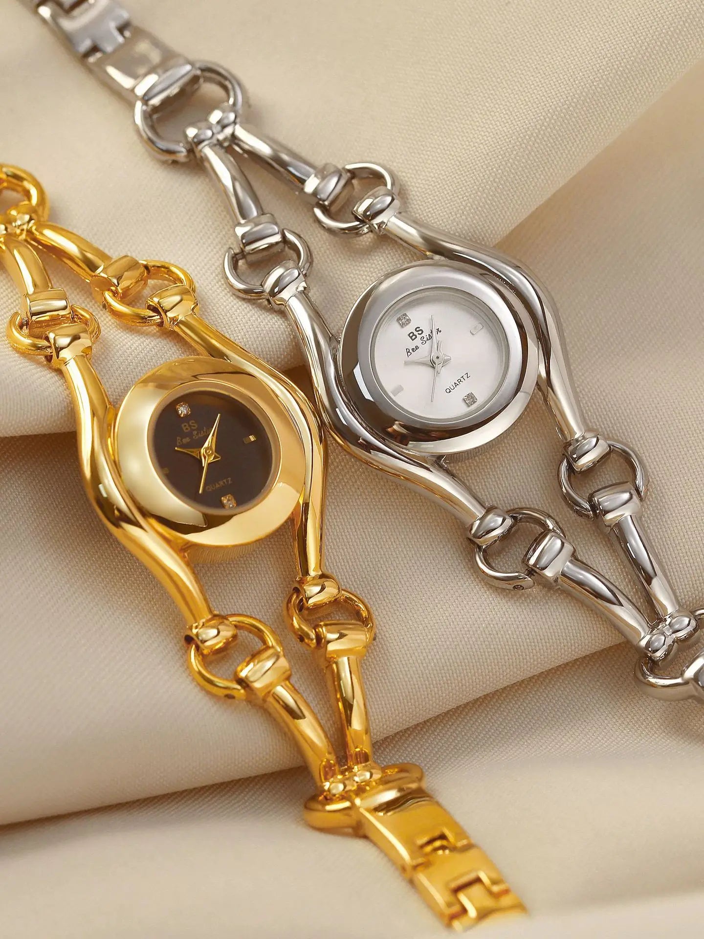 Relojes de lujo de moda para mujer Nuevos relojes de pulsera vintage dorados de lujo para mujer Reloj de cuarzo de vestir para mujer Relogio Feminino