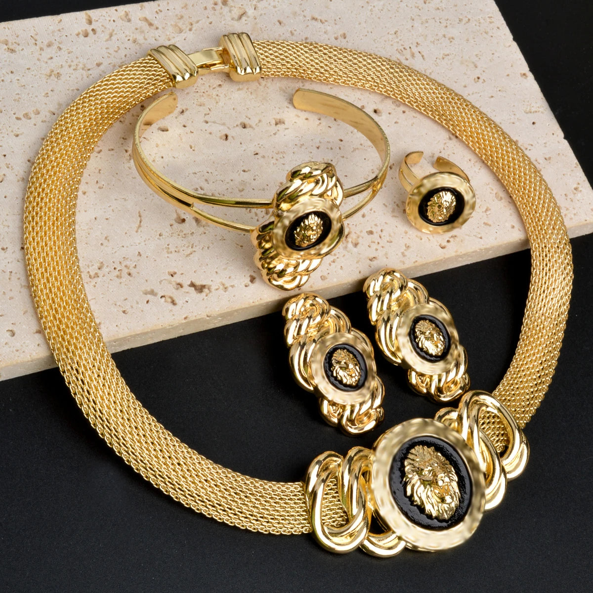 Conjunto de joyas de lujo de Dubái para mujer chapado en oro de 18 quilates, collar de león, pulsera, anillo, pendientes, accesorios de joyería para boda nupcial