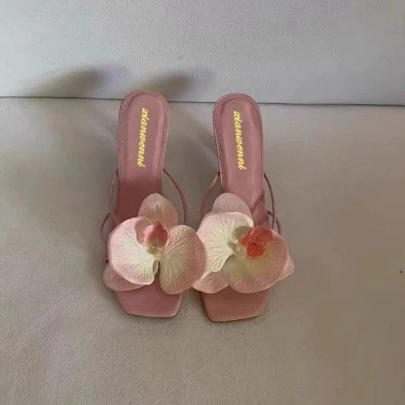 Chaussons pour femmes, chaussures décontractées à la mode de haute qualité pour femmes, sandales peu profondes pour femmes, pantoufles élégantes à fleurs pour femmes