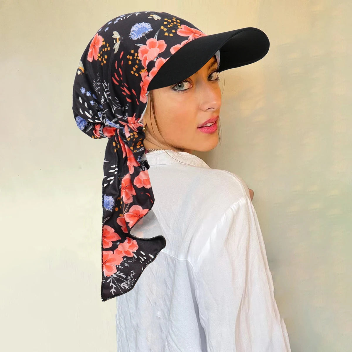Casquette à visière hijab à fleurs