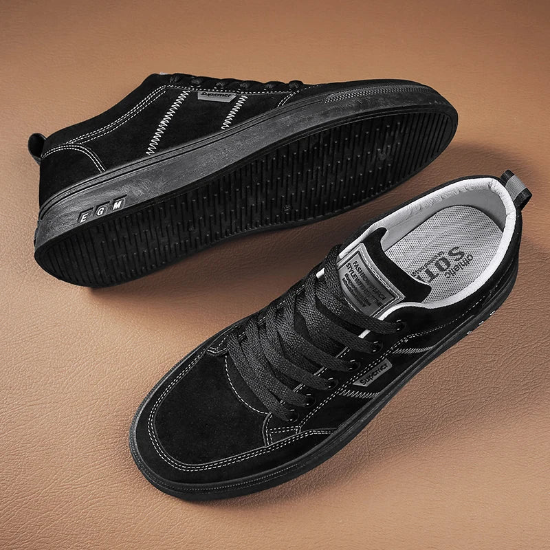 Zapatos de hombre nuevos, zapatos de seguridad de trabajo de primavera, antideslizantes, resistentes al desgaste, versátiles, informales, deportivos, de trabajo, zapatos de tabla para hombre