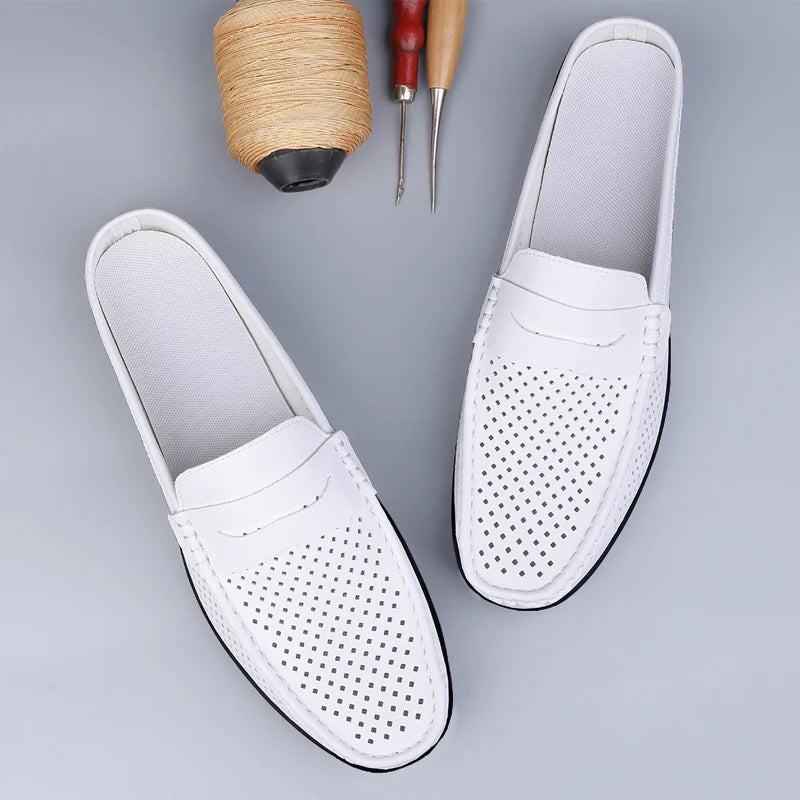 Zapatos de hombre cuatro estaciones nuevos zapatos de cuero de moda ahuecados suela blanda transpirables antideslizantes ligeros de talla grande informales