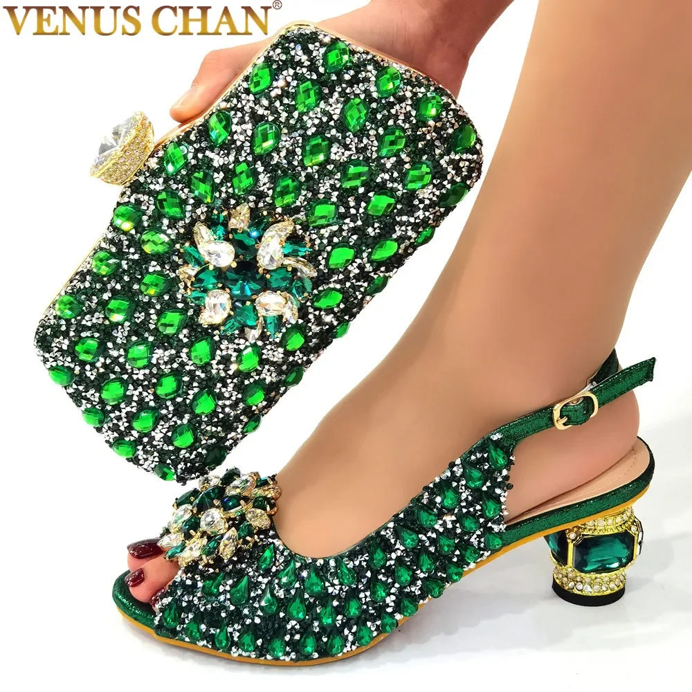 Ensemble Élégance Argentée – L'accord parfait pour toutes les célébrations