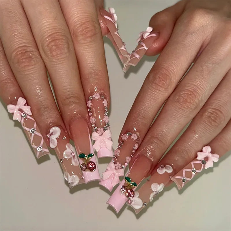 24 Uñas postizas largas a presión, de cobertura completa, con diseño de mariposa francesa, forma de ataúd, purpurina, pequeños diamantes, manicura portátil, puntas de uñas artificiales