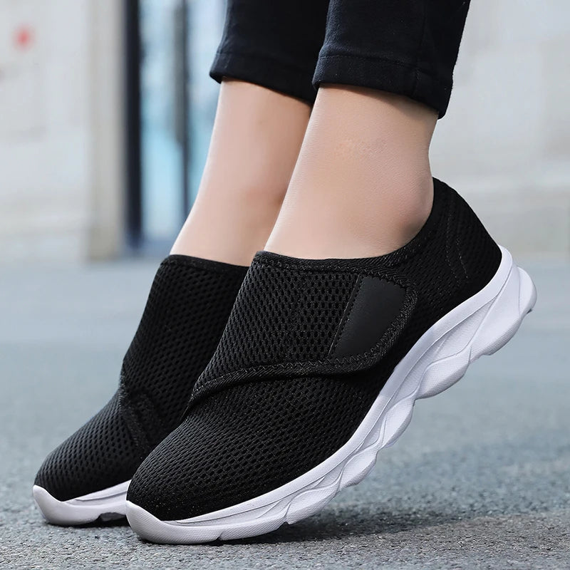 Zapatos ortopédicos casuales nuevos de ancho especial para pies hinchados con juanetes ajustables suaves y cómodos para diabéticos para caminar