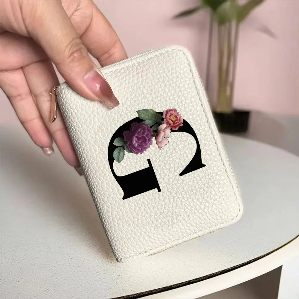 Cartera corta con estampado floral y letras