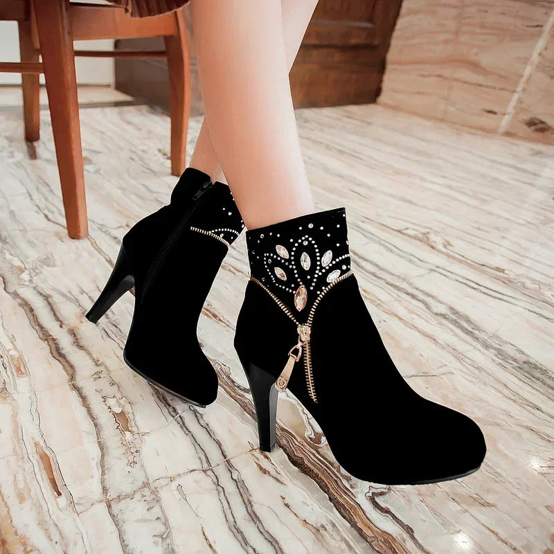 Botines bohemios con pedrería