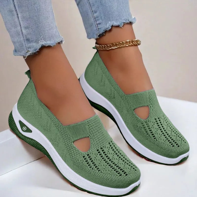Zapatos de verano para mujer, de lona transpirable de malla, planos ligeros para caminar, zapatillas nuevas para mujer, zapatos vulcanizados, mocasines sin cordones