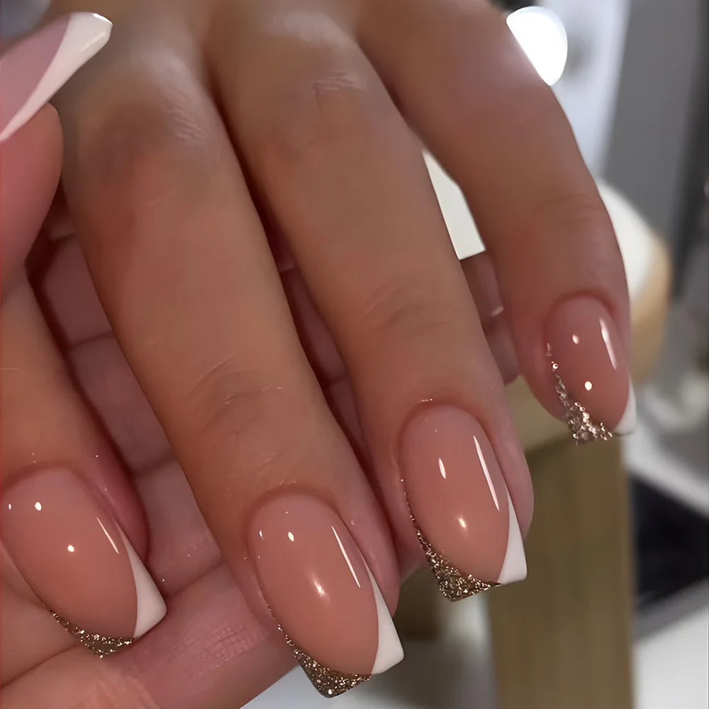 24 Uñas postizas simples con diamantes rotos, cortas, cuadradas, a presión, con diseño de ballet, cobertura completa, color blanco degradado