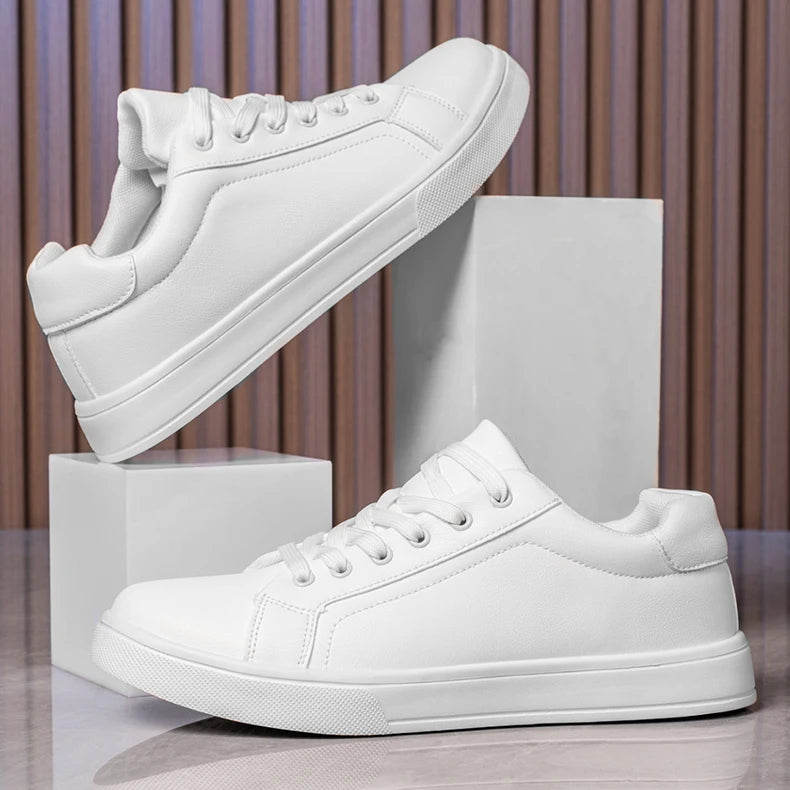 Zapatillas de hombre 2024 de nueva moda, cómodas, ligeras, zapatos casuales, calzado para caminar al aire libre, monopatín, tallas 39-46