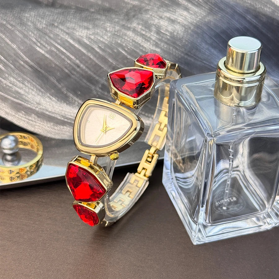 Reloj de cuarzo vanguardista de moda con esfera de patrón solar simple, pedrería brillante de forma irregular y diseño especial para mujer