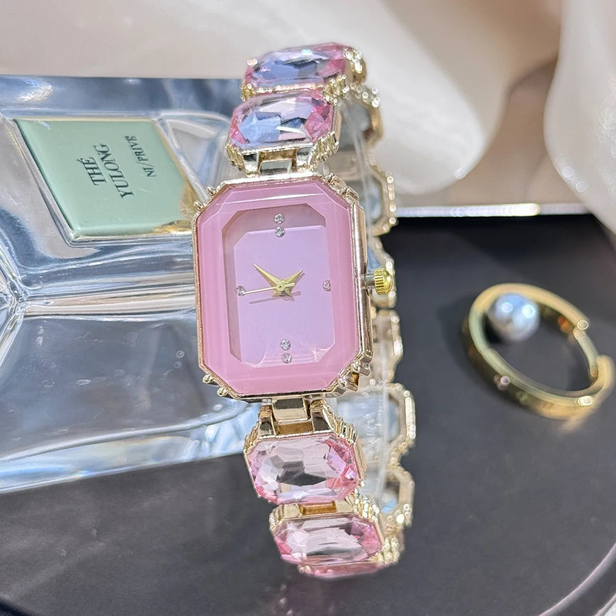 reloj de señora estilo europeo y americano de moda con esfera de diamantes de imitación, caja rectangular de color con cadena de diamantes de imitación, sección grande de mujer