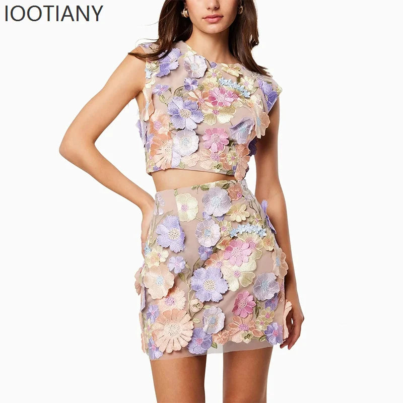 Women's Skirt Two-piece Suit High-grade Embroidery Crochet Sleeveless Temperament Elegant Sweet Short Top Hip Skirt Suit 2025