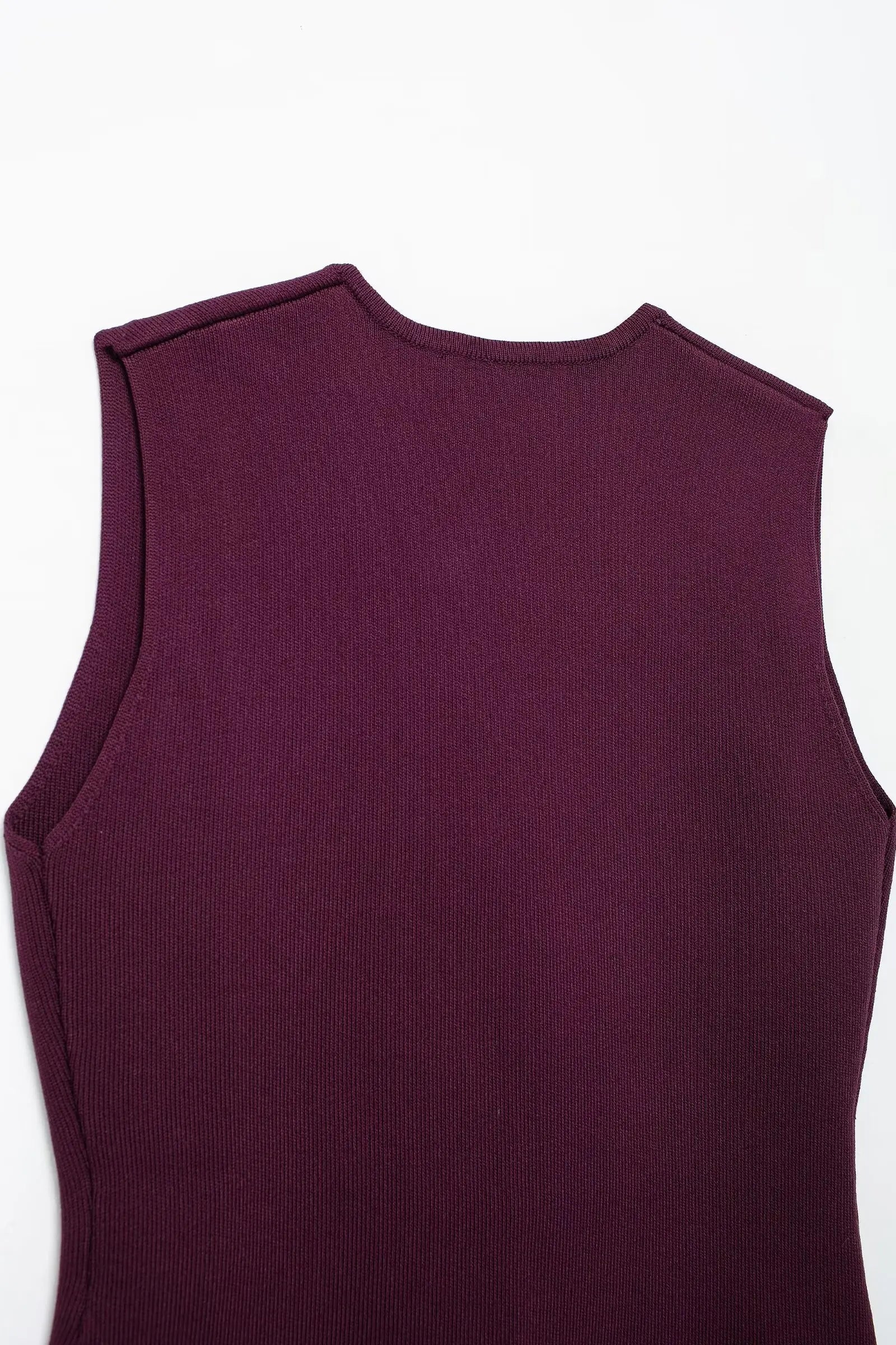 TRAFZA Conjunto de Falda de Mujer de Punto Rojo Vino con Chaleco sin Mangas con Cuello en V Ajustado + Falda Larga Sólida de Cintura Alta con Cremallera y Retazos Estilo Urbano